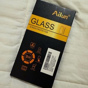 iPhone 14 Pro Max Tempered Glass Screen Protector - 3 Pack